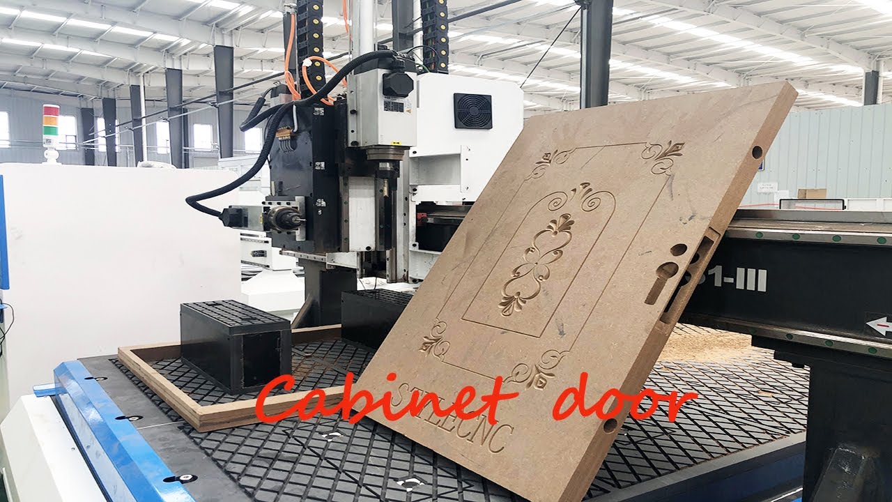 工業 4x8 用于木門制造的數控雕刻機 工業 4x8 用于木門制造的數控雕刻機